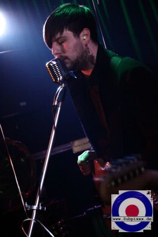 Raj Mandir (H) Messing With The Kids - McCormacks Ballroom Leipzig 12. Dezember 2009 (9).JPG